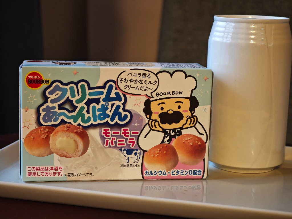 Cream Anpan Moo Moo Vanilla package front