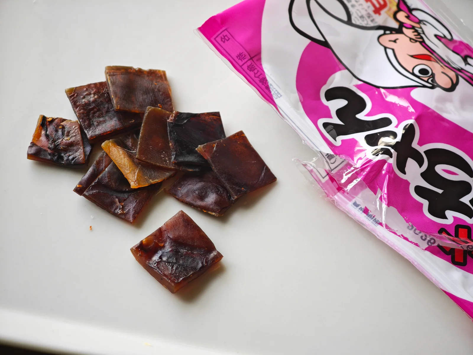 Sweet-spicy Cut Yocchan pieces showing sheet-like form